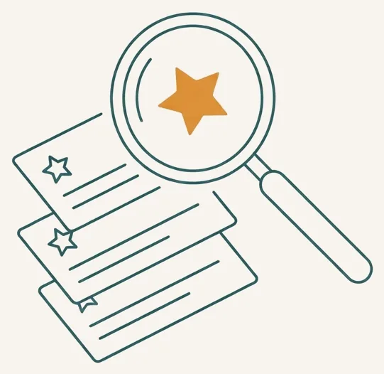 Loupe posée sur une pile d'avis clients